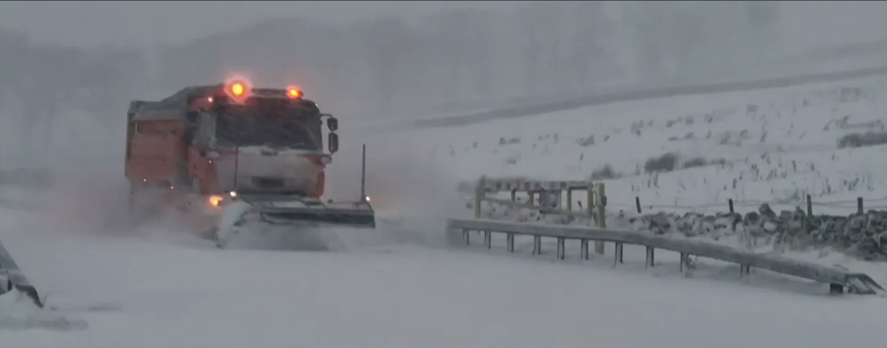 NINSORI abundente în 10 județe din sudul României/Autostrăzile din jurul Capitalei, pline de zăpadă