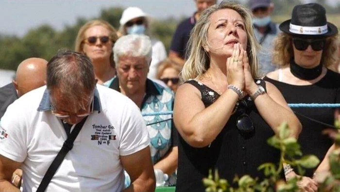 O autoproclamată clarvăzătoare din Italia ar putea fi judecată după ce ADN-ul său a fost găsit în sângele de pe statuia Fecioarei Maria