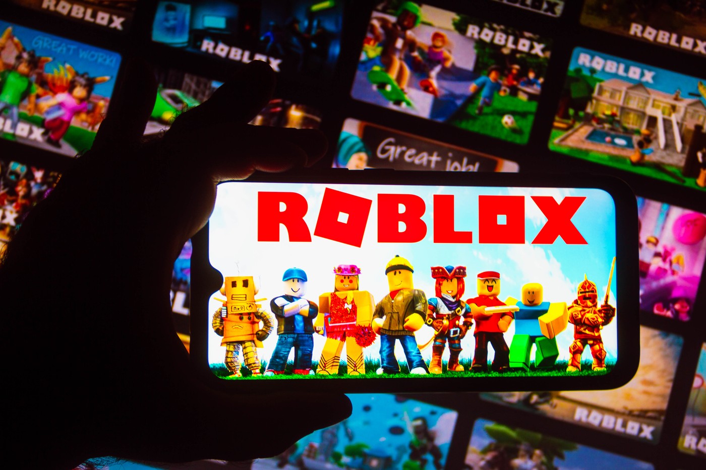 Roblox a devenit un joc PERICULOS pentru copii. Numărul atacurilor cibernetice a crescut alarmant