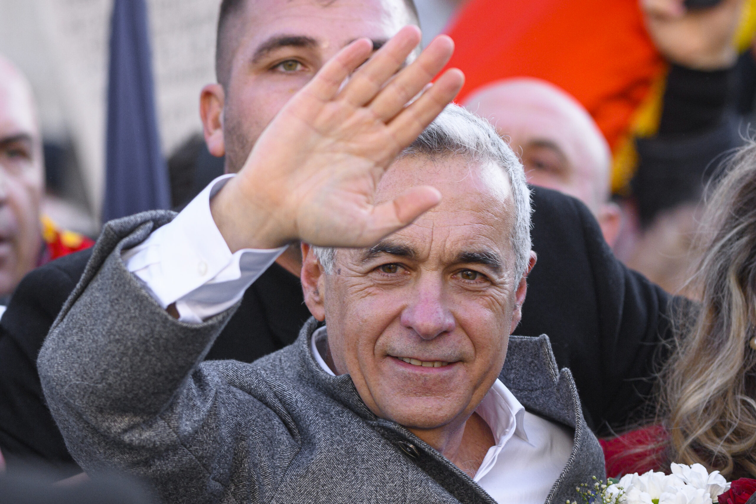 „Democrația nu presupune să incităm la violență”