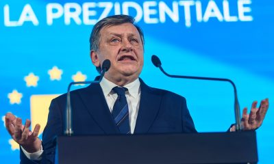 „Vine cu un aer proaspăt și cu susținerea liderilor politici”