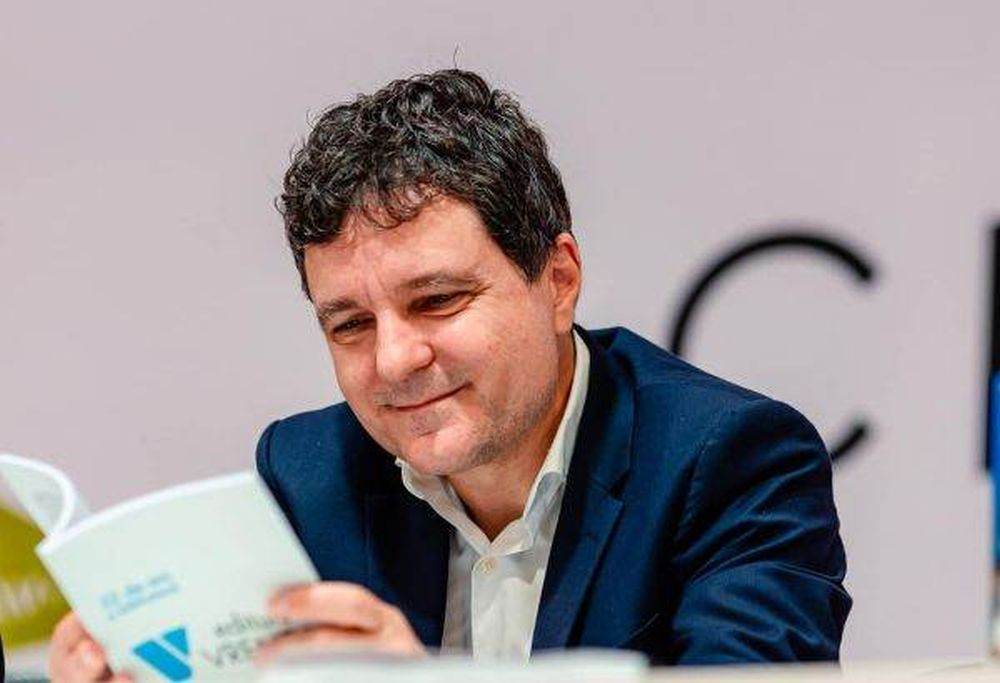 De ce are nevoie România de un candidat independent în 2025 De ce are nevoie România de un candidat independent în 2025