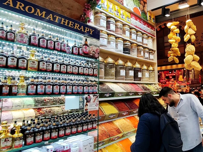 Descoperă secretele imunității de fier: remedii naturale turcești când temperaturile fluctuează. Similarități cu tradițiile românești