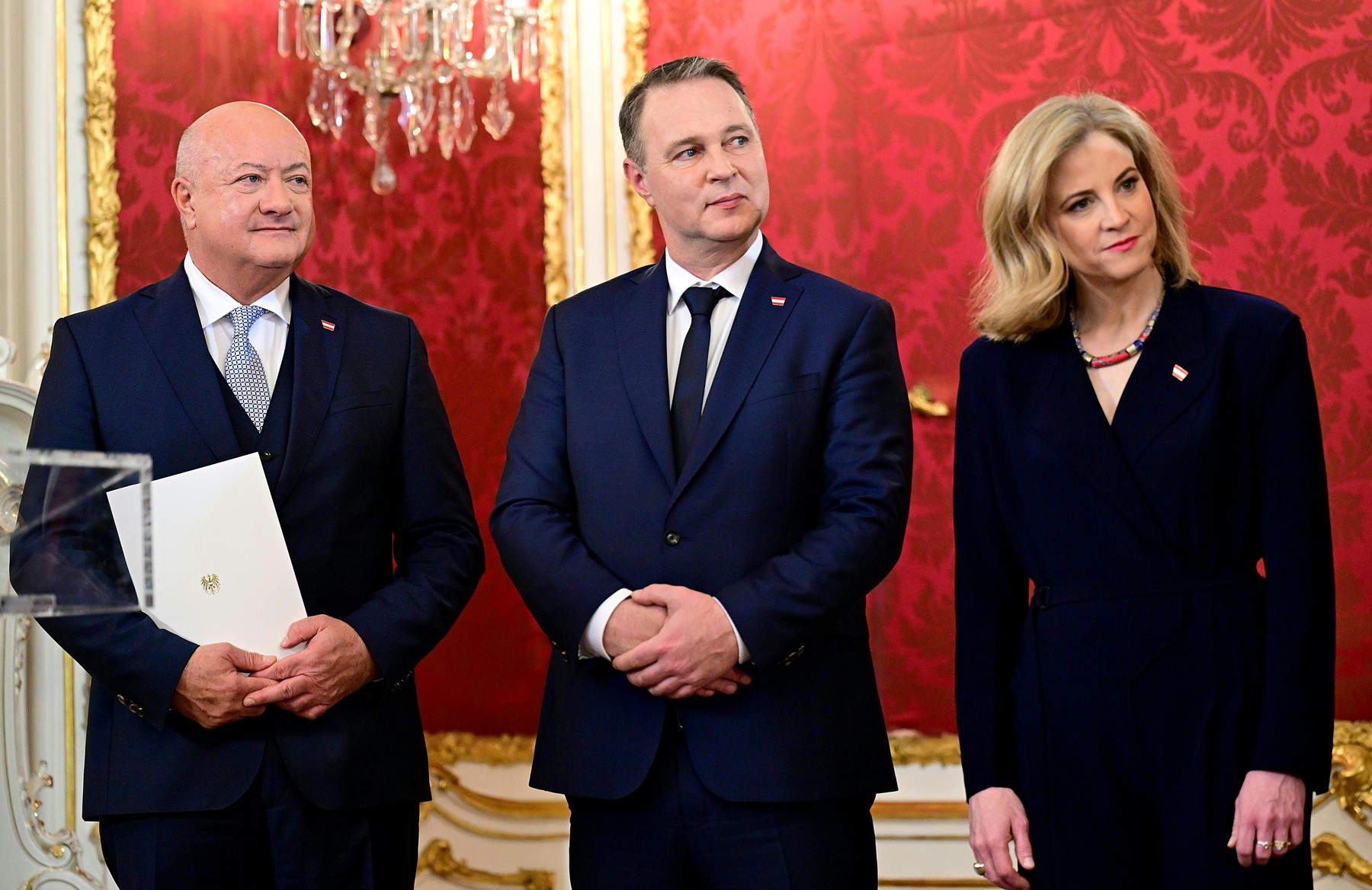 La cinci luni după alegeri, Austria are un nou Guvern, condus de cancelarul Christian Stocker în fruntea unei coaliții de trei partide La cinci luni după alegeri, Austria are un nou Guvern, condus de cancelarul Christian Stocker în fruntea unei coaliții de trei partide