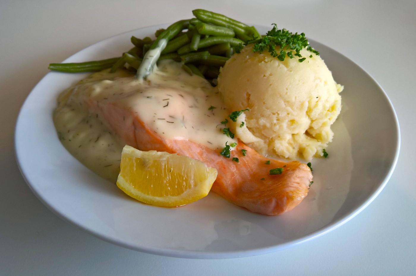 Peștele sănătos, gustos și bogat în nutrienți care te ferește de răceli și contribuie la reducerea inflamațiilor