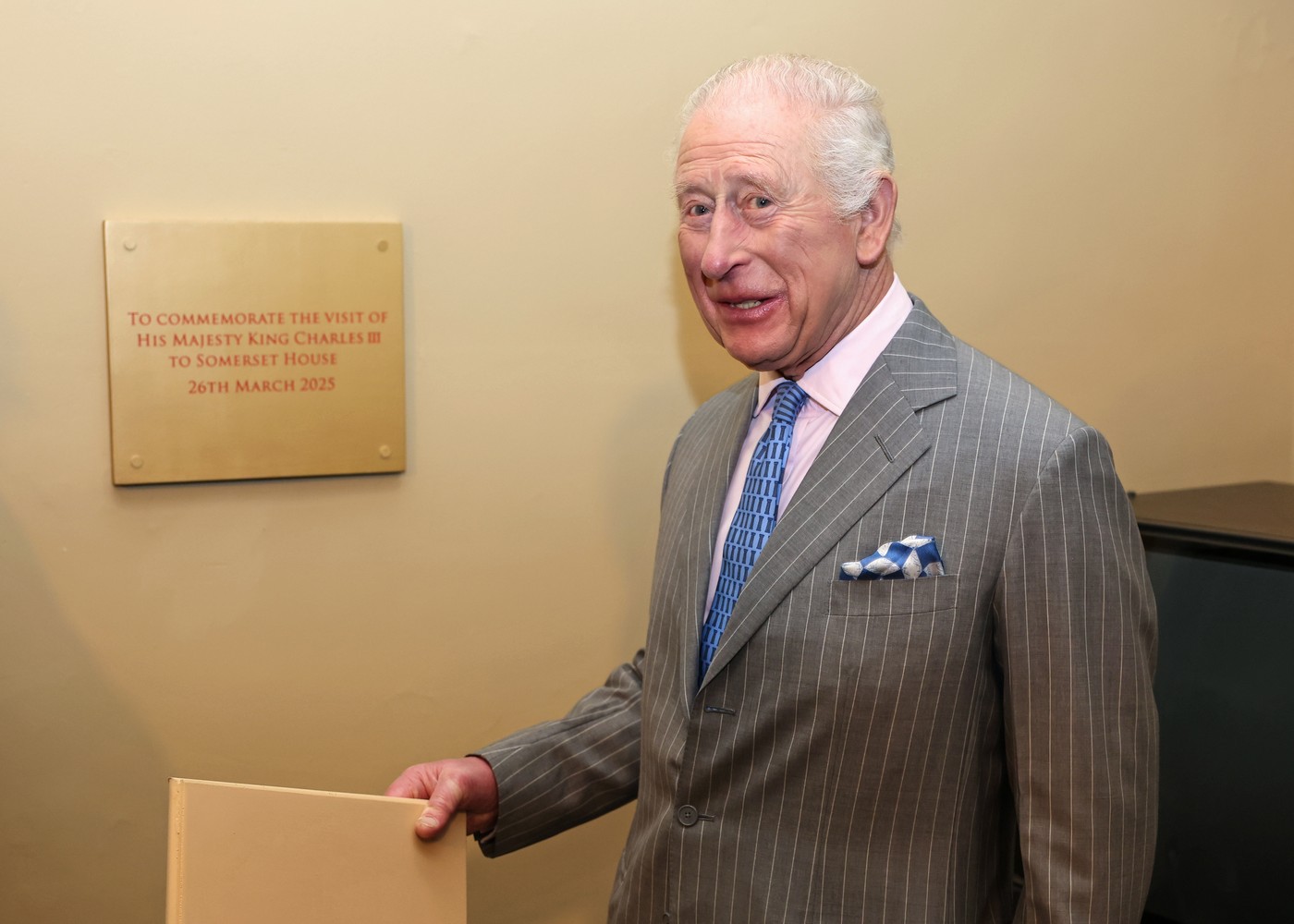 Regele Charles al III-lea și-a anulat activitățile publice pentru a continua tratamentul împotriva CANCERULUI