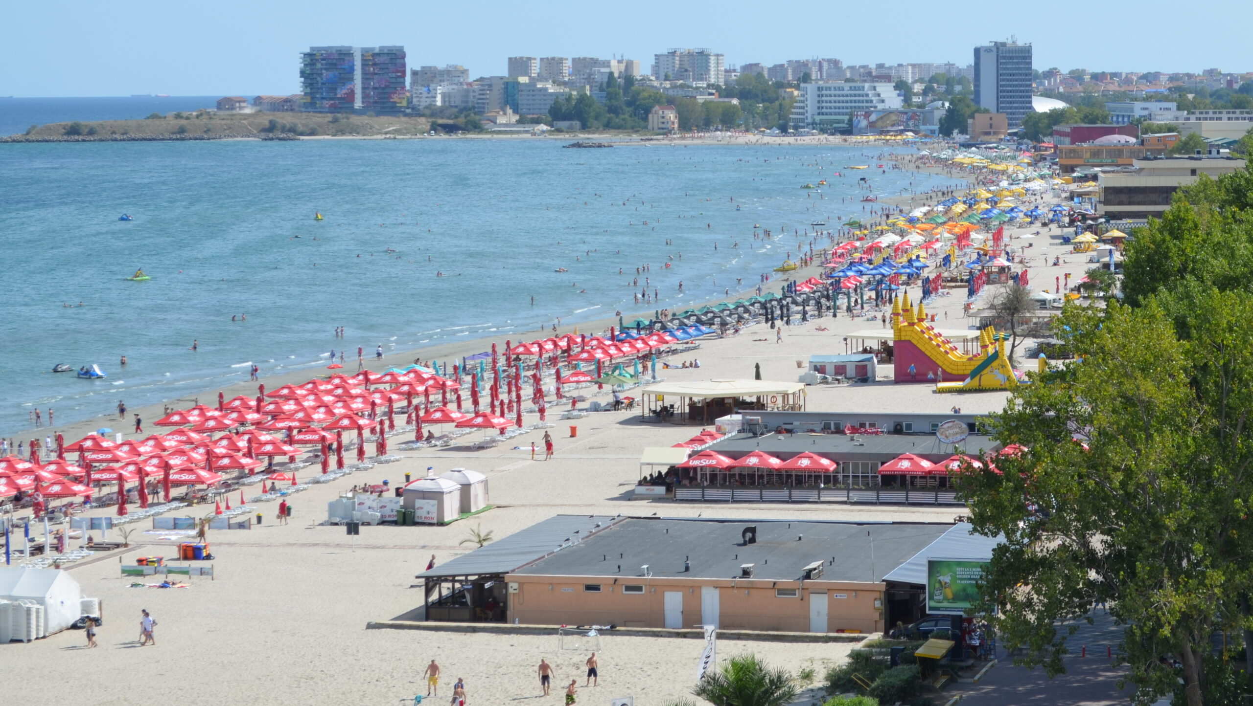 Țeapă la Marea Neagră. Rezervări la HOTELUL FANTOMĂ din Mamaia