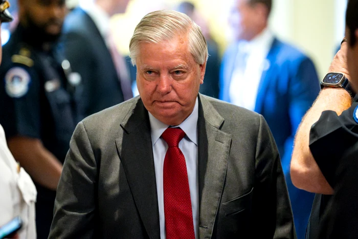 Un senator republican avertizează asupra consecințelor dezastruoase pentru Ucraina, în urma suspendării ajutorului american