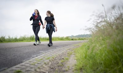 „Mersul pe jos face piciorul frumos”. Regula celor 10.000 de PASI pentru o minte și un corp sănătos. Cât înseamnă de fapt în kilometri parcurși