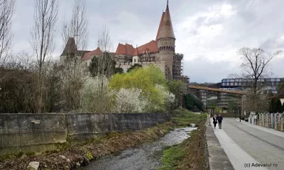 Castelul Corvinilor, șase secole de transformări uimitoare. Cum i s-a redat farmecul unei bijuterii arhitecturale