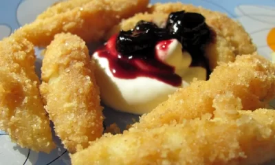 Cele mai „nerușinate” mâncăruri românești. Unele îi pot face să roșească pe pudici, altele le întorc stomacul pe dos