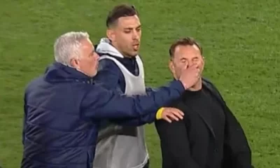 Gest de mafiot făcut de Jose Mourinho: l-a apucat de nas pe antrenorul rivalei Galatasaray