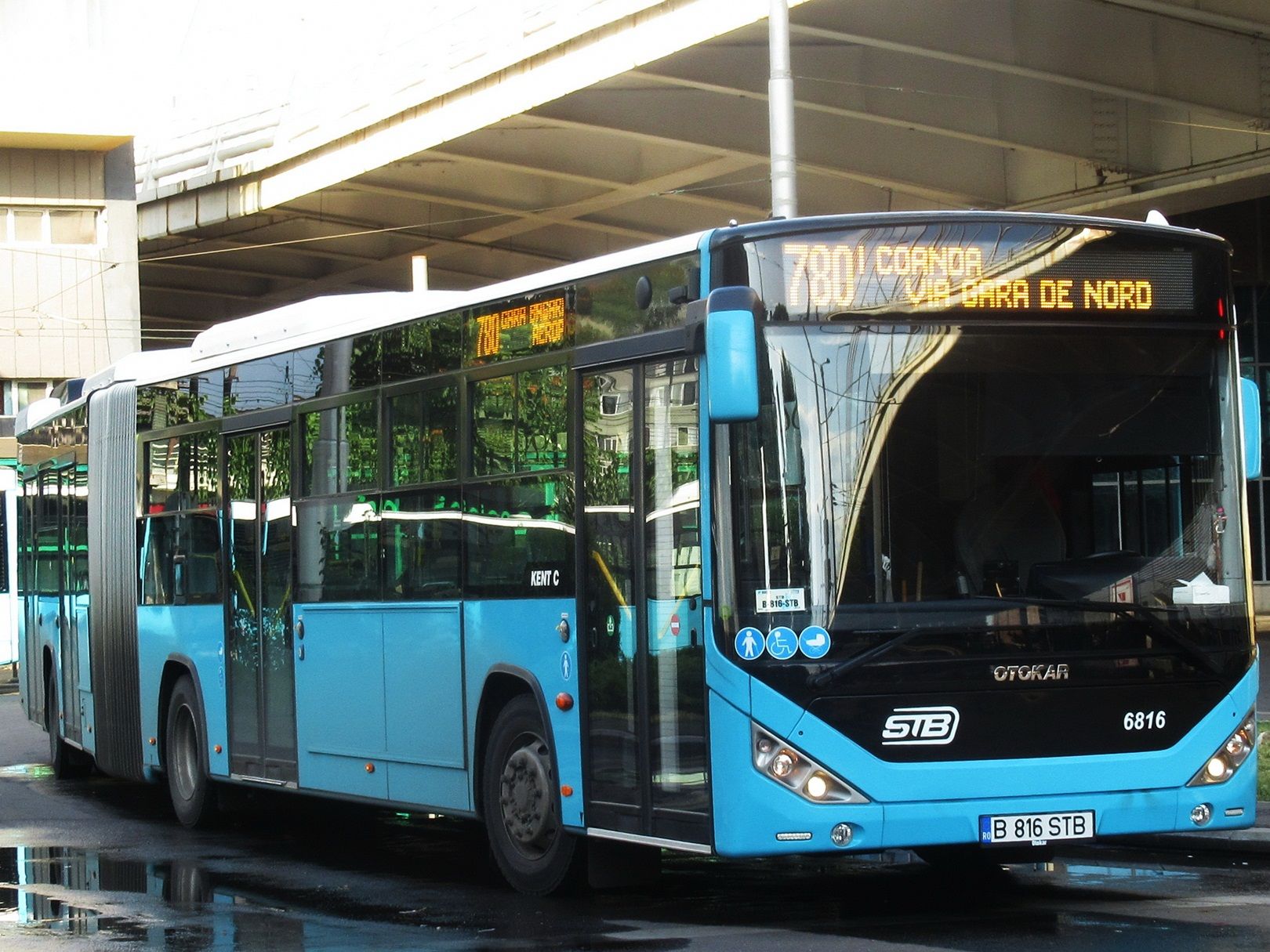 Linia de autobuz 780 va înlocui trenul de AEROPORT în perioada 7-10 aprilie