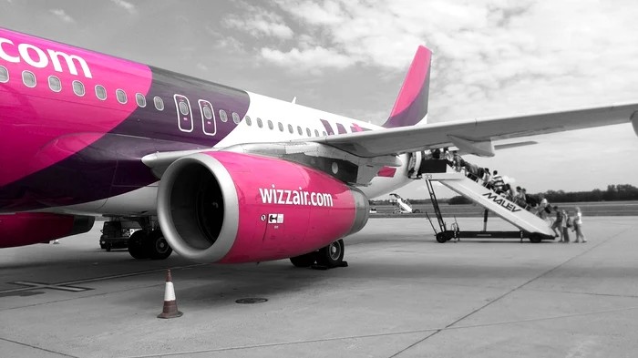 Încăierare într-un avion Wizz Air care decola din București. Un pasager l-a amenințat chiar și pe pilot