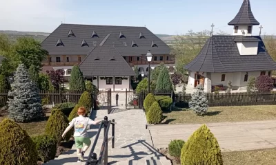 Locul tainic din nordul Moldovei care vindecă sufletul. Peisaje de vis și memoria unuia dintre cei mai importanți sfinți români