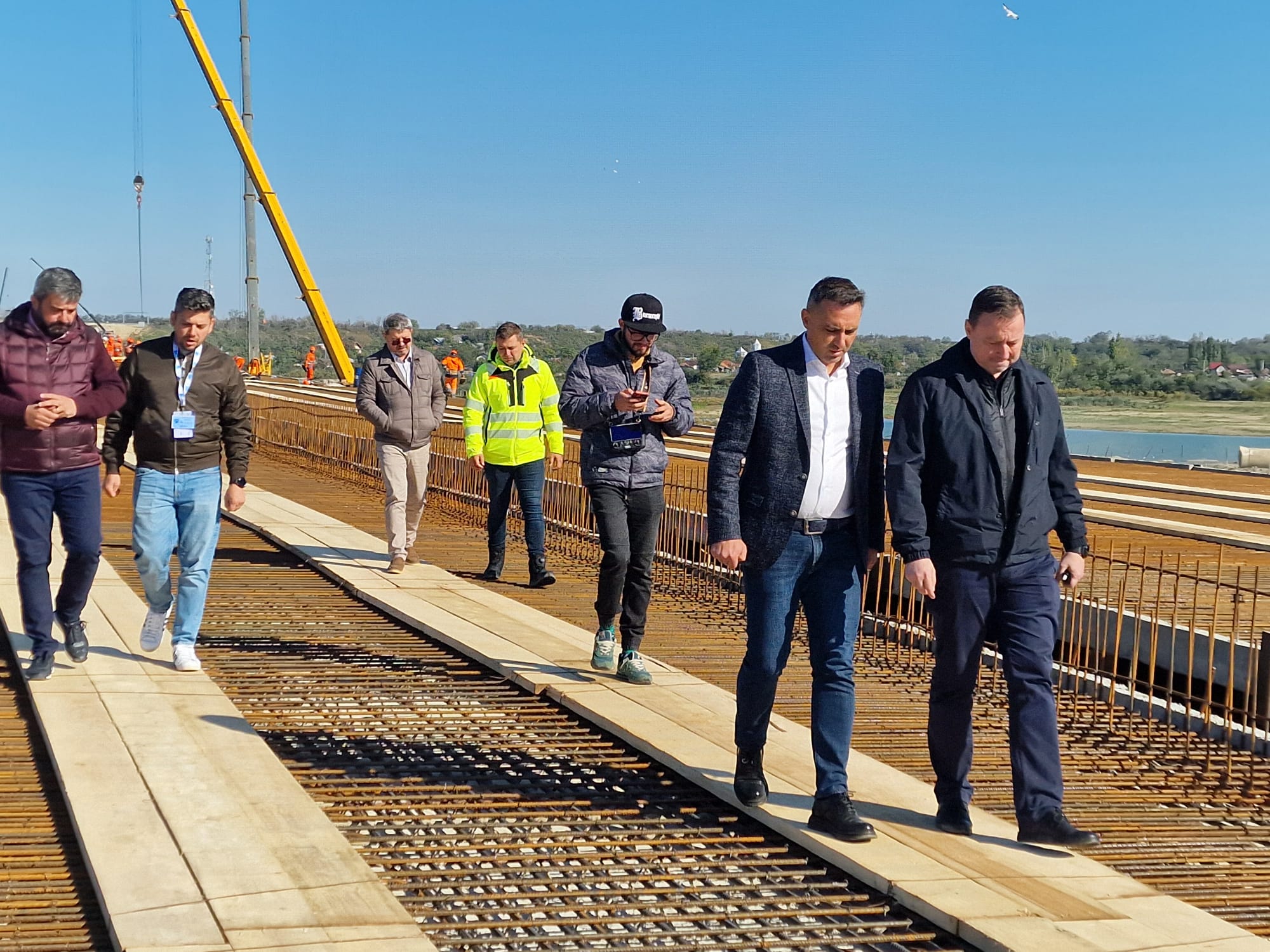 Umbrărescu cere REZILIEREA unuia dintre cele mai scumpe contracte de autostradă din România. De unde ar fi plecat blocajul / Decizia, în terenul CNIR