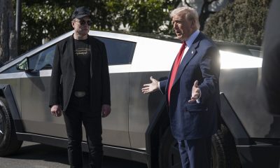 Casa Albă scoate o„Tesla roșie, de vânzare”