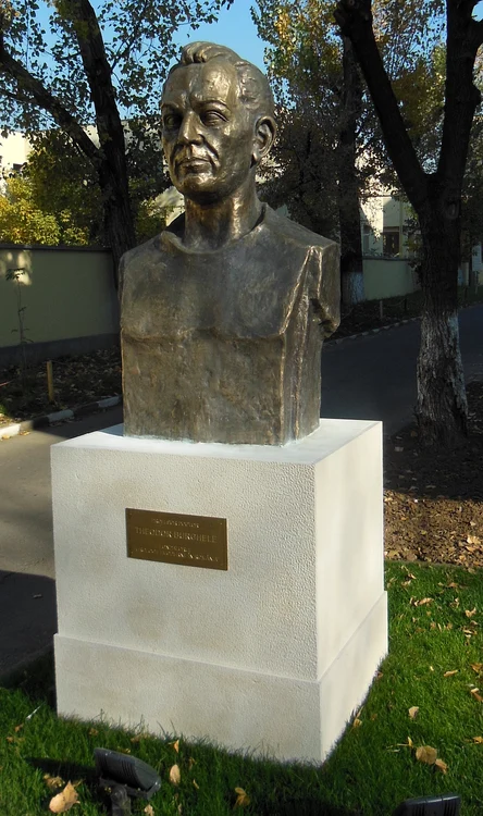 Copilul de boier ajuns om de bază al lui Ceaușescu. Medicul personal al dictatorului și povestea sa de roman