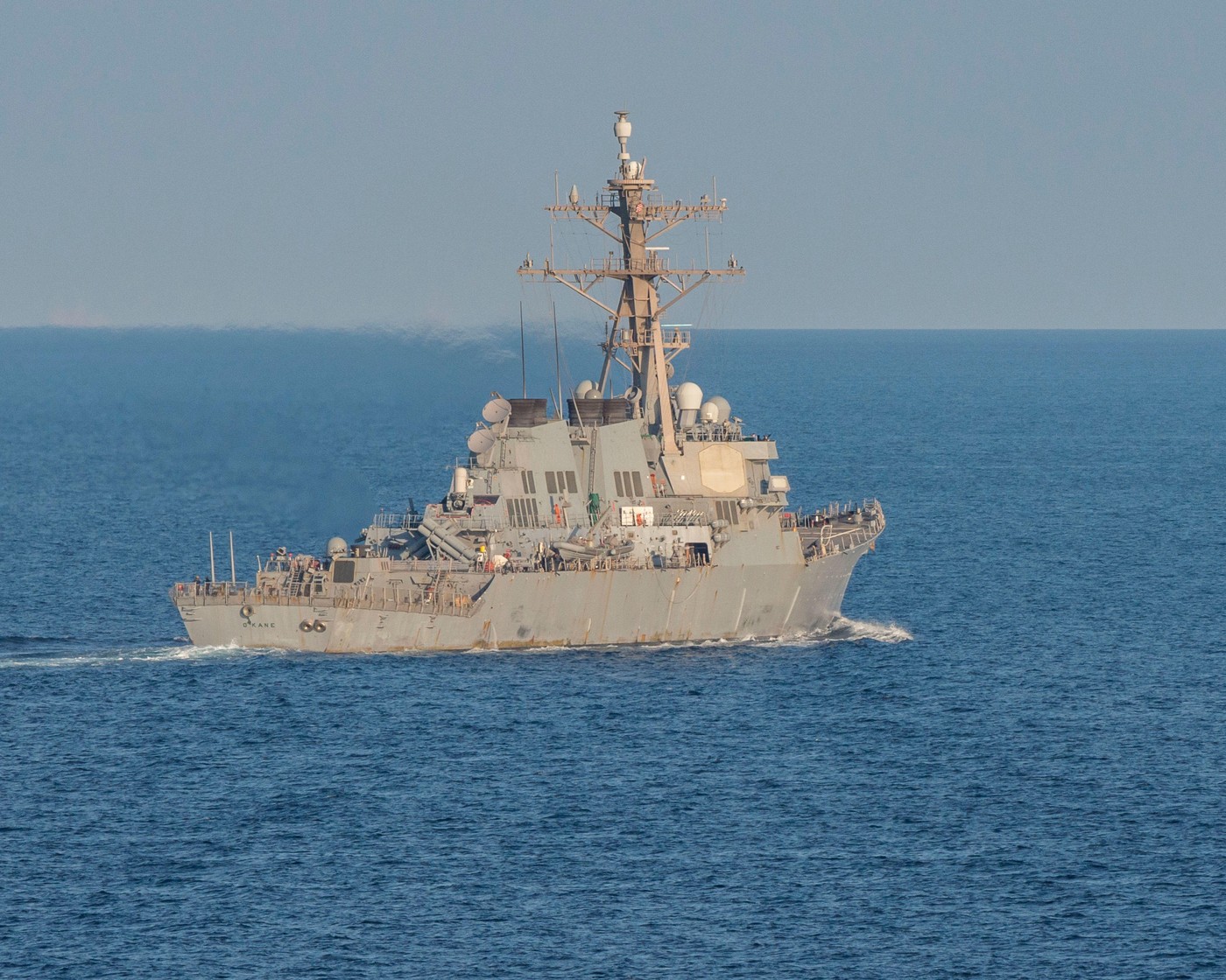 Parlamentul iranian a aprobat închiderea strâmtorii Ormuz. Decizia finală este a Consiliului de Securitate