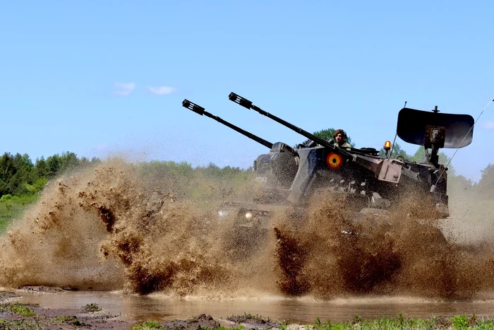 Reînarmarea poate aduce prosperitate României. Expert: „Cândva am aplicat cu succes asta”