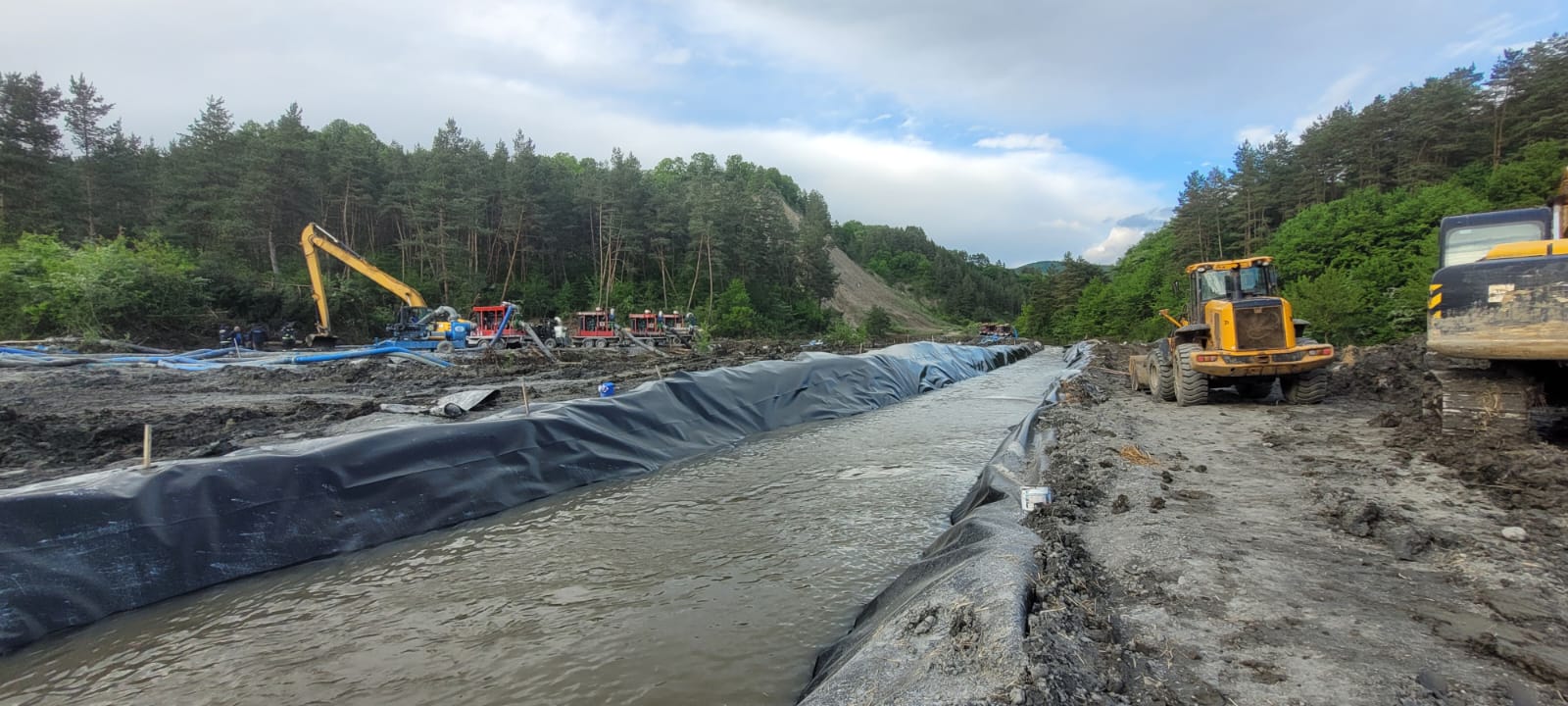 Ro-alert pentru evacuare la Praid. Scenarii de coșmar. Drone subacvatice vor fi trimise în galerii
