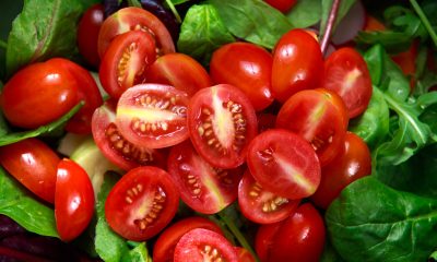 Roșiile din București, burdușite cu pesticide. Care sunt riscurile pentru consumatori