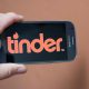 „Tinder a declarat război bărbaților scunzi”