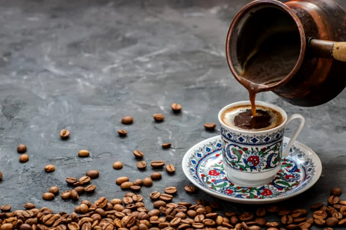 Greșeala de dimineață care ne sabotează energia: cafeaua băută prea devreme. Momentele cheie pentru a bea licoarea Greșeala de dimineață care ne sabotează energia: cafeaua băută prea devreme. Momentele cheie pentru a bea licoarea