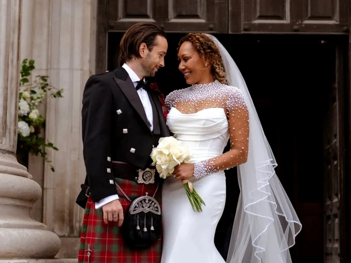 Mel B s-a căsătorit pentru a treia oară. Fosta membră a trupei Spice Girls jurase că nu va mai avea o relație niciodată