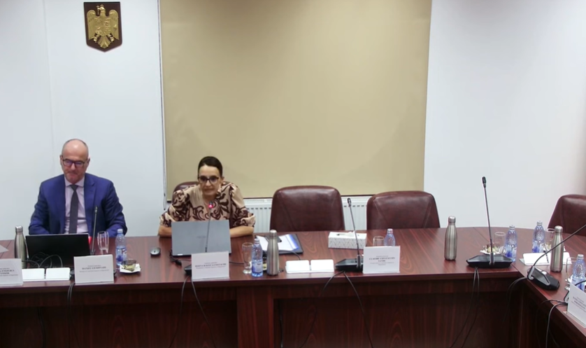 Președintele nu a semnat nici un decret de retragere din Justiție