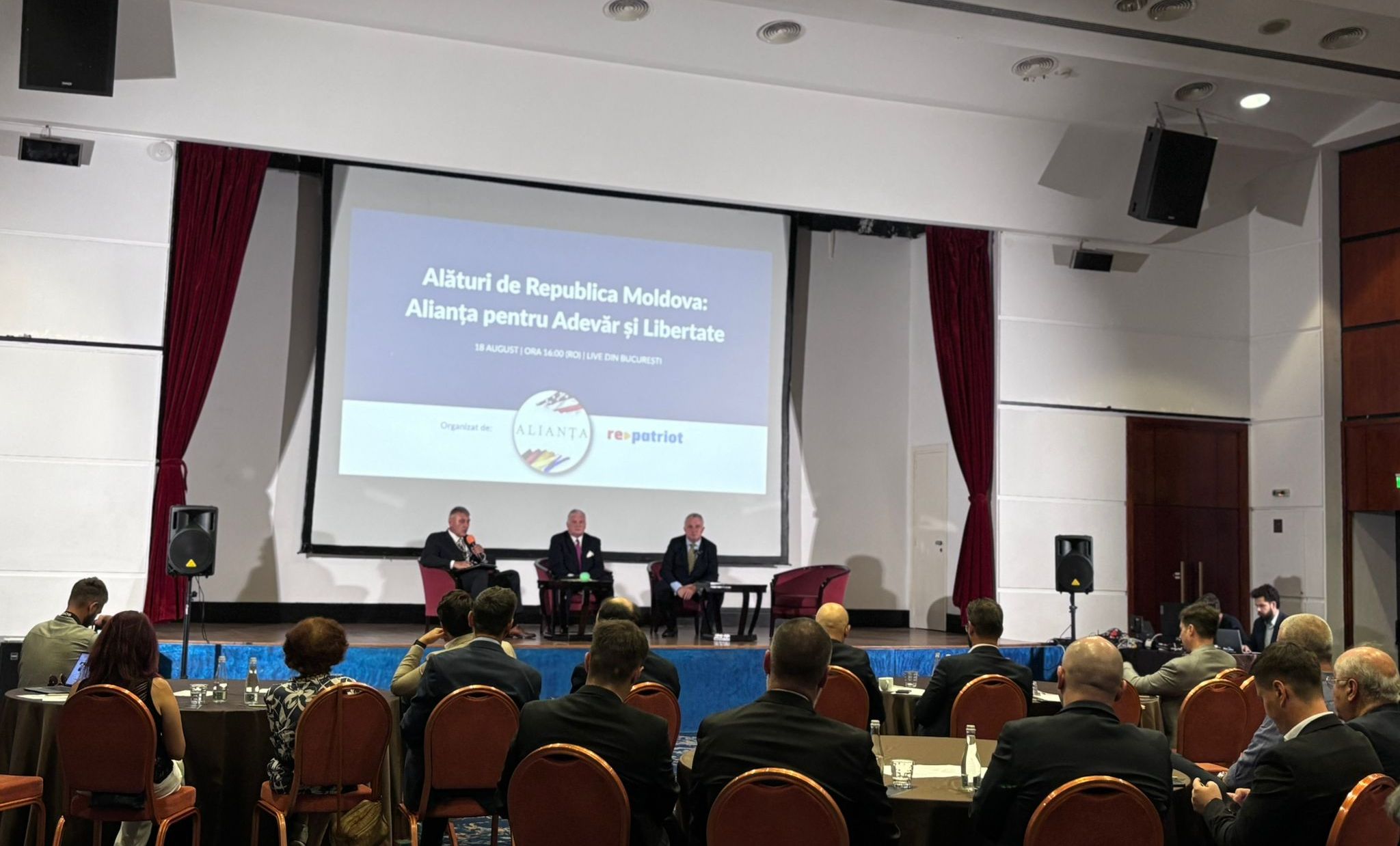 Republica Moldova la răscruce: între presiunea propagandei rusești și șansa drumului european Republica Moldova la răscruce: între presiunea propagandei rusești și șansa drumului european