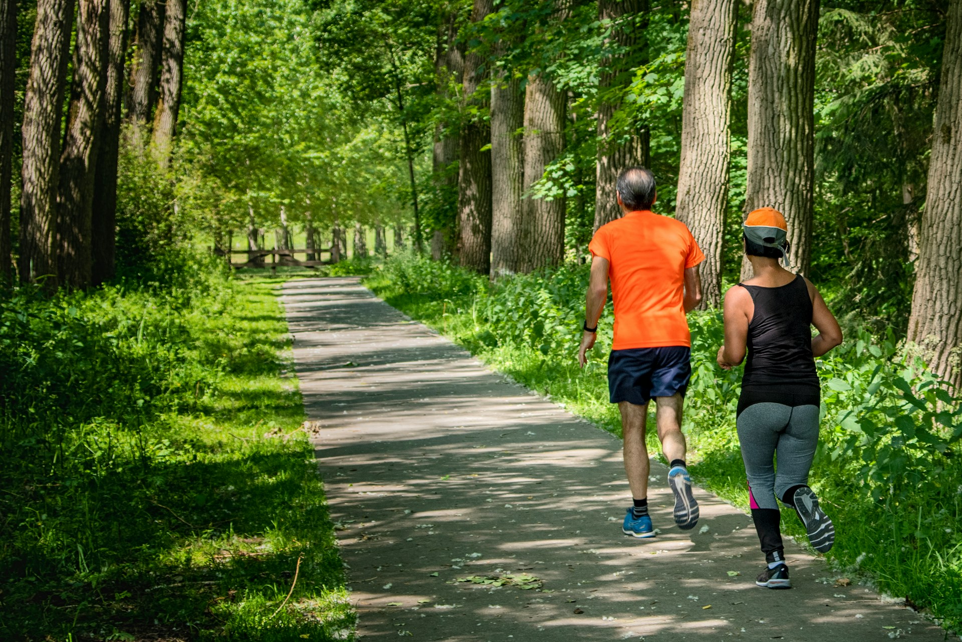 Activități relaxante în natură: reconectează-te cu tine și cu lumea din jur Activități relaxante în natură: reconectează-te cu tine și cu lumea din jur