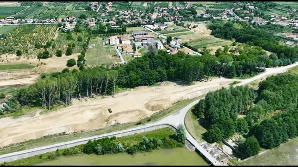 Cum arată cele mai noi imagini de pe un dificil tronson montan al autostrăzii A1, între Sibiu și Pitești Cum arată cele mai noi imagini de pe un dificil tronson montan al autostrăzii A1, între Sibiu și Pitești