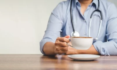 Modul în care bei cafeaua dimineața poate crește riscul de cancer STUDIU