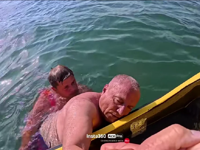 Momentul uluitor în care un turist a fost salvat de la înec: „Nu vă băgați în apă dacă nu știți să înotați. Felicitări salvamarilor!”