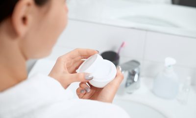 Cum alegi o cremă hidratantă bună pentru ten gras