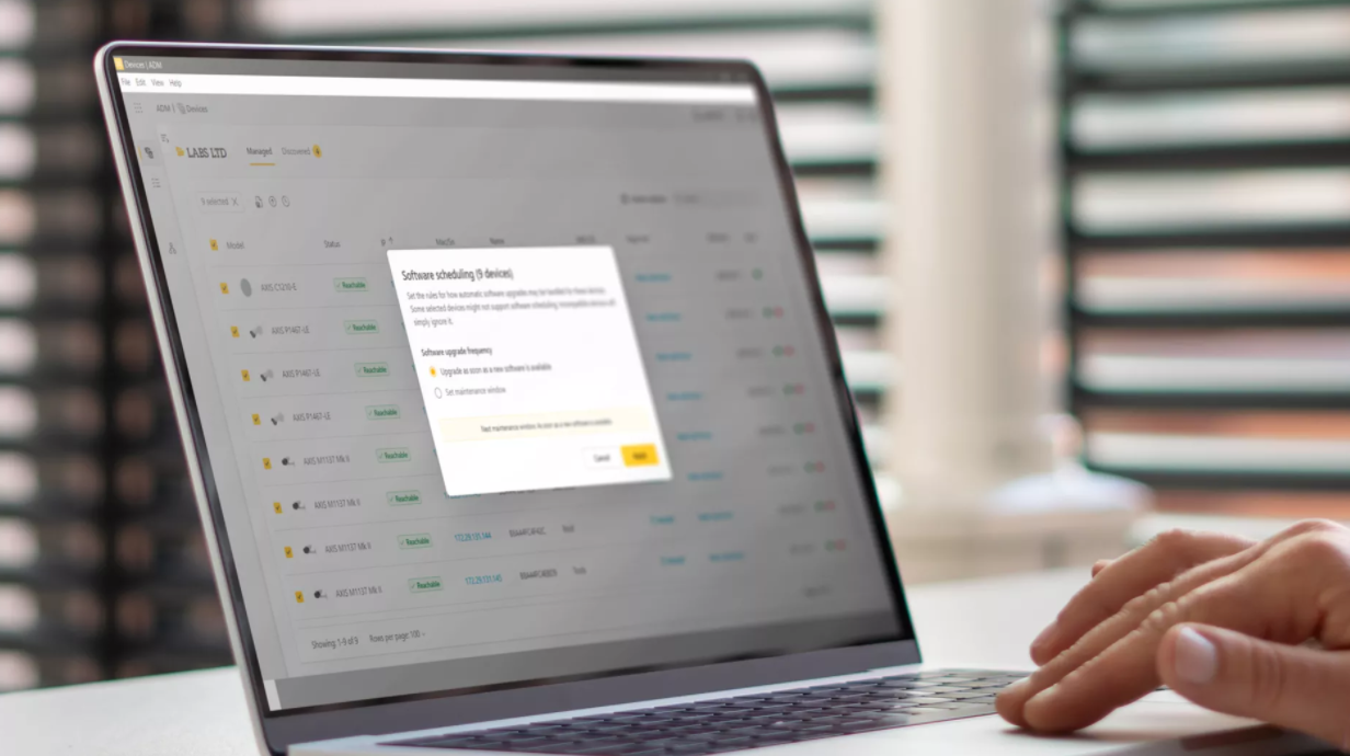 Axis Communications anunță actualizări majore ale AXIS Device Manager Edge și Extend