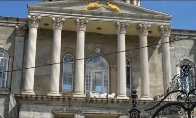 Palatul romilor, copie a Casei Albe, înnebunește Internetul. Doi vloggerii l-au prezentat lumii întregi