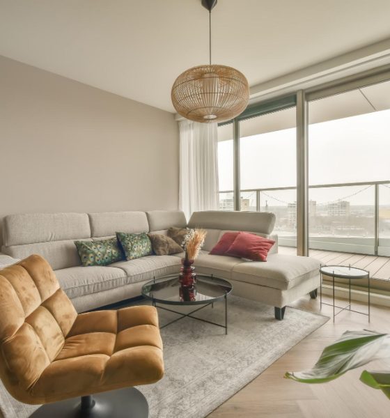 Lumina naturală ca aliat în design: trucuri care transformă orice casă