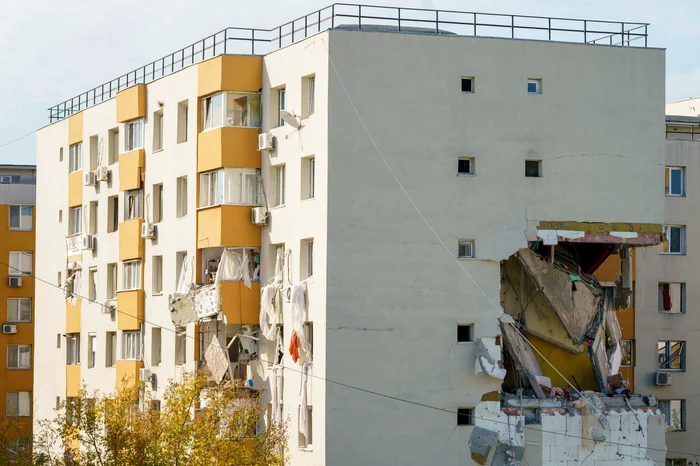 Parlamentul înființează o comisie de anchetă privind explozia din Rahova, pentru „a clarifica circumstanțele care au condus la pierderea de vieți” Parlamentul înființează o comisie de anchetă privind explozia din Rahova, pentru „a clarifica circumstanțele care au condus la pierderea de vieți”