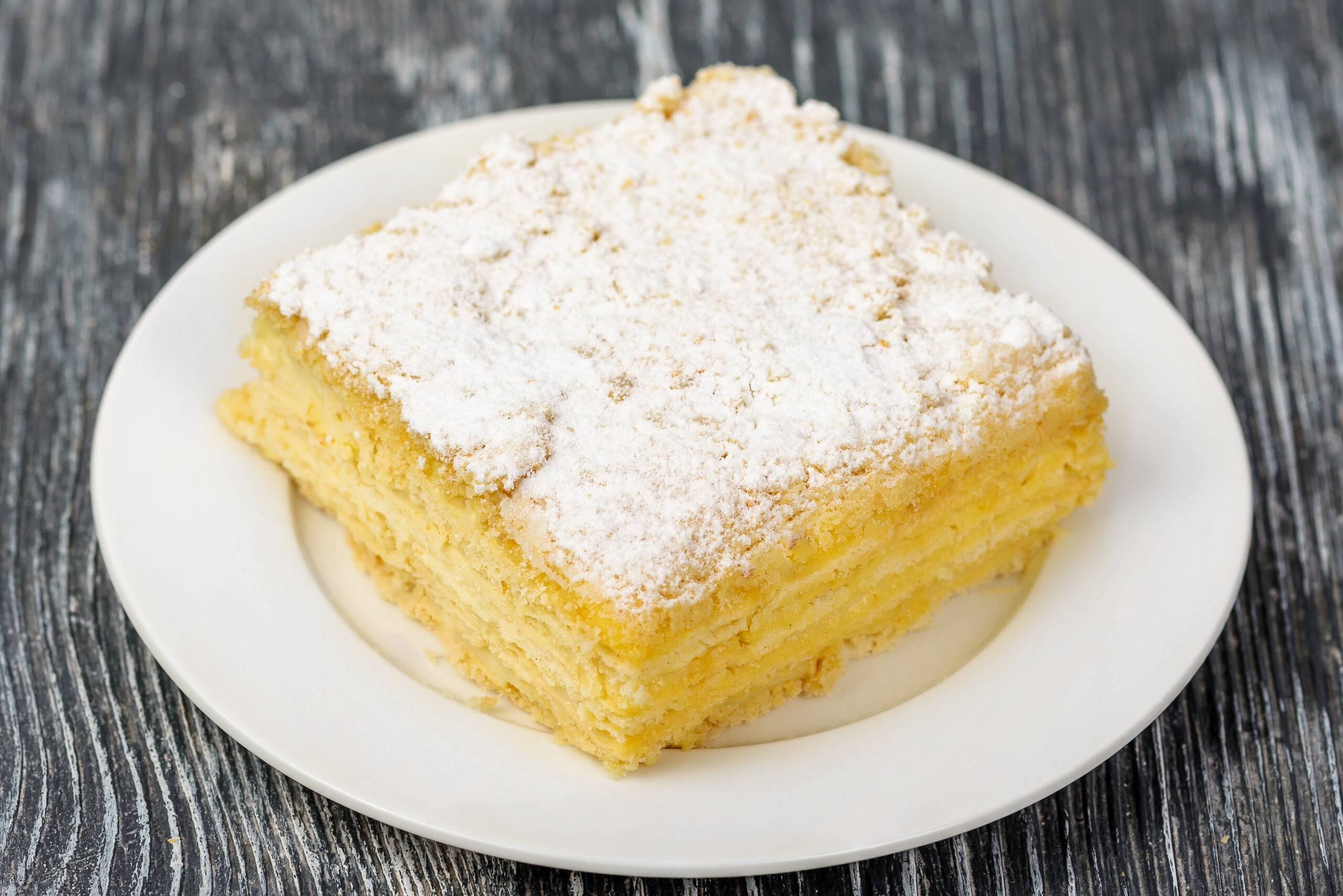 Rețetă de plăcintă cu brânză dulce. Cum să prepari un desert cu textură pufoasă