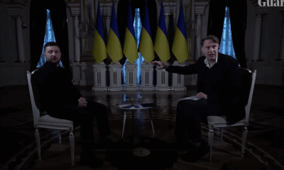 (VIDEO) Zelenski a rămas de 2 ori în beznă, în Palatul său, în timpul interviului pentru The Guardian. „Ești ok?”/ „Da, da!”