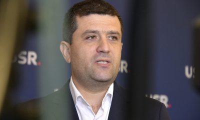 „E obligatoriu să înceapă fabrica de obuziere autopropulsate”. România abia produce pulberi
