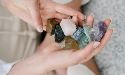 Cum știi că o piatră semiprețioasă e autentică? 5 trucuri pe care nu ți le spune nimeni