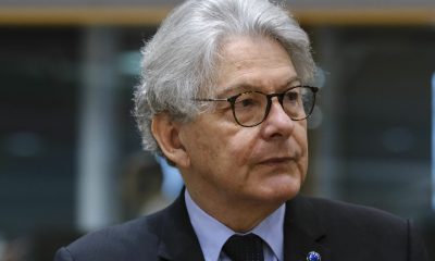 Acuzații dure din Franța. Macron susține că sancţionarea lui Thierry Breton de către SUA este o „intimidare”. CE cere „clarificări”