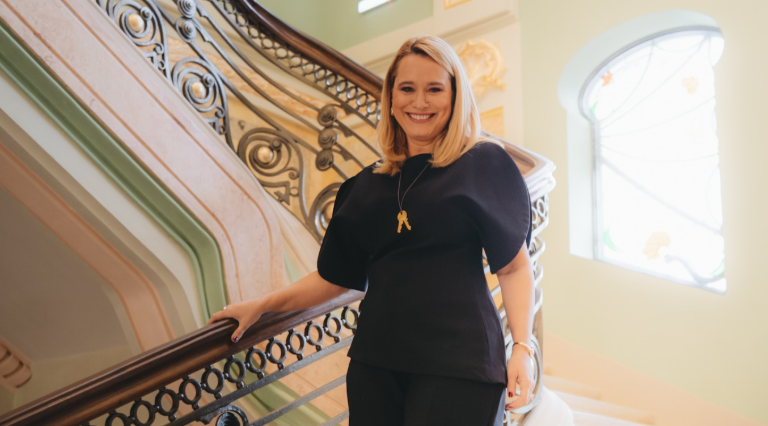 Cât costă să petreci o noapte de Crăciun la vilele Andreei Esca din Porumbacu de Sus. Prețul nu e pentru orice buzunar