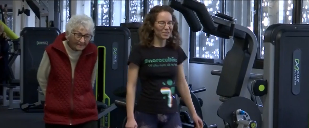 În timp ce mulți tineri găsesc diverse scuze pentru a evita mișcarea, o bătrână de 91 de ani din Cluj merge de trei ori pe săptămână la sală