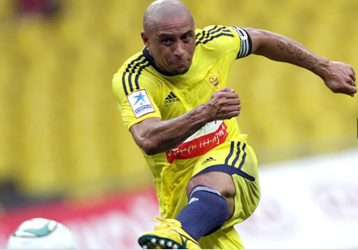 Roberto Carlos, cel mai feroce fundaș stânga din istorie, operat de urgență. Inima brazilianului dă rateuri