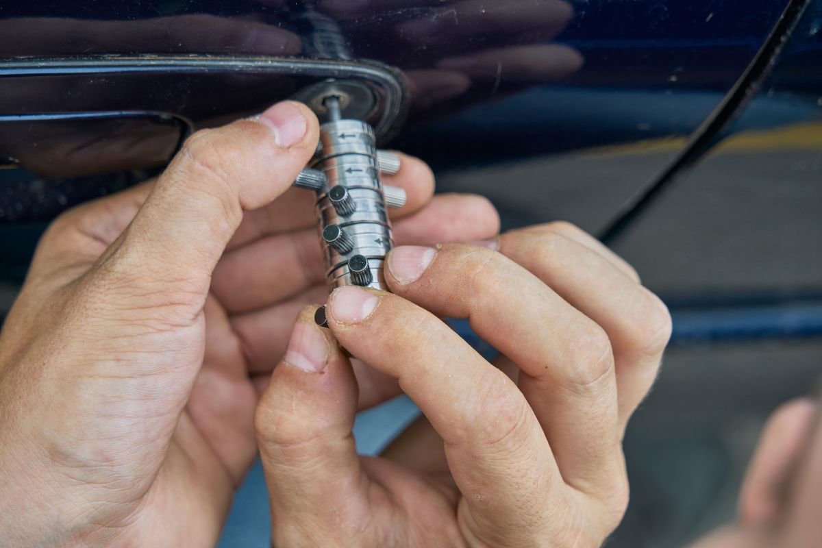 Deblocare mașină București – soluția rapidă când rămâi fără acces la autoturism