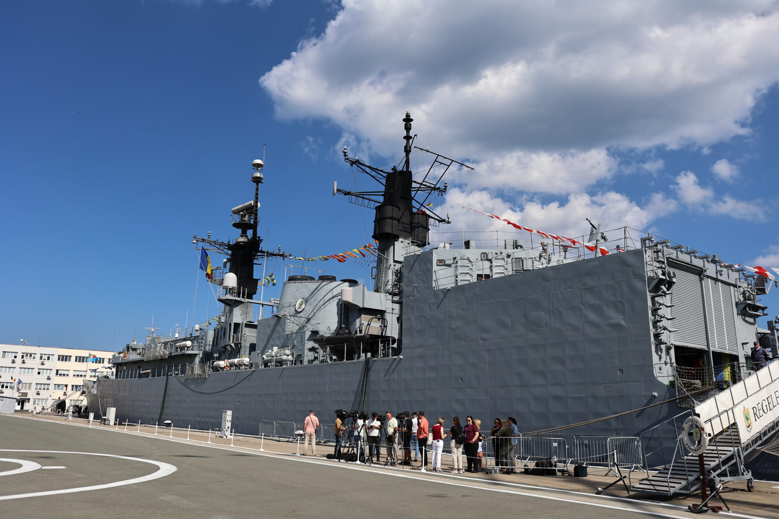 investiții de miliarde de lei, asumate și nerealizate. „Premierul Bolojan și președintele Nicușor Dan au declarat Portul strategic militar și economic”